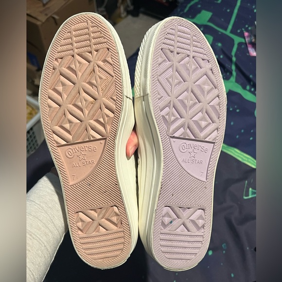 Converse Chuck Taylor All Star Lift Custom Embroidery from Etsy  Size 9 - Picture 6 of 6